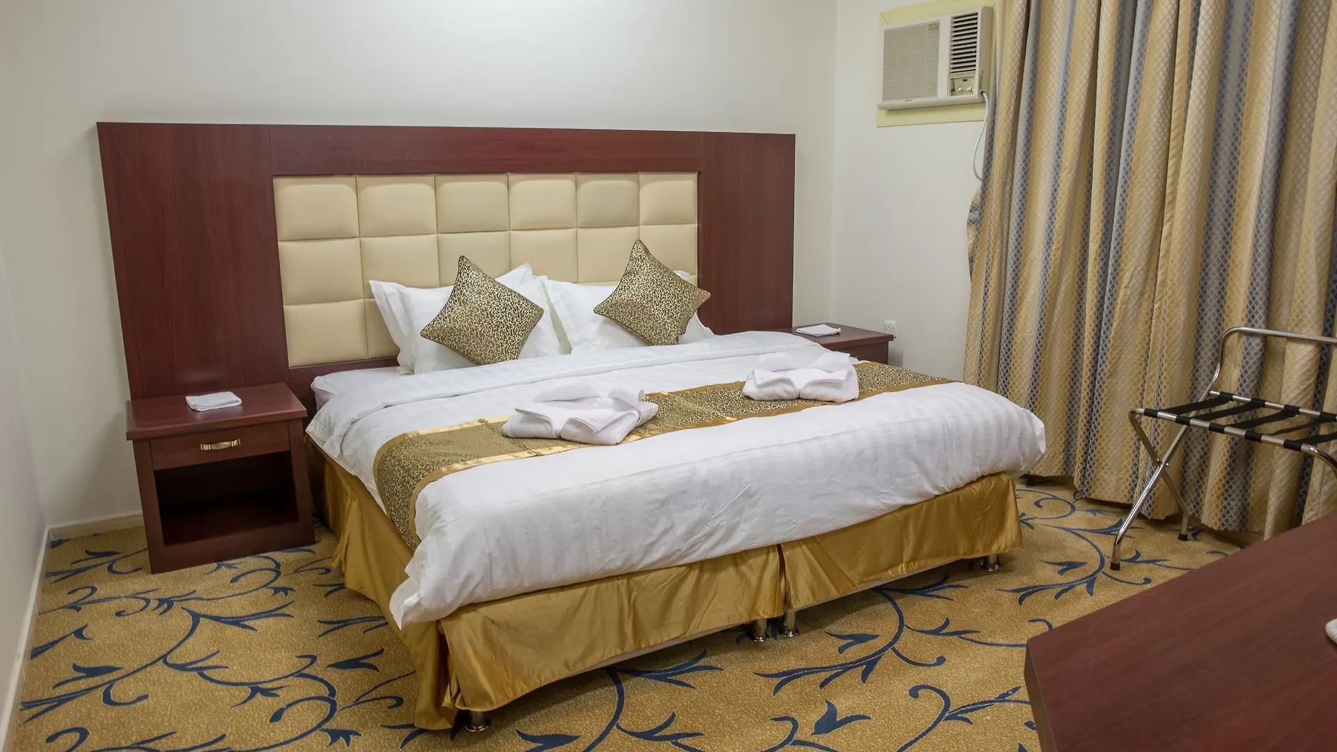 فندق وجن Hotel